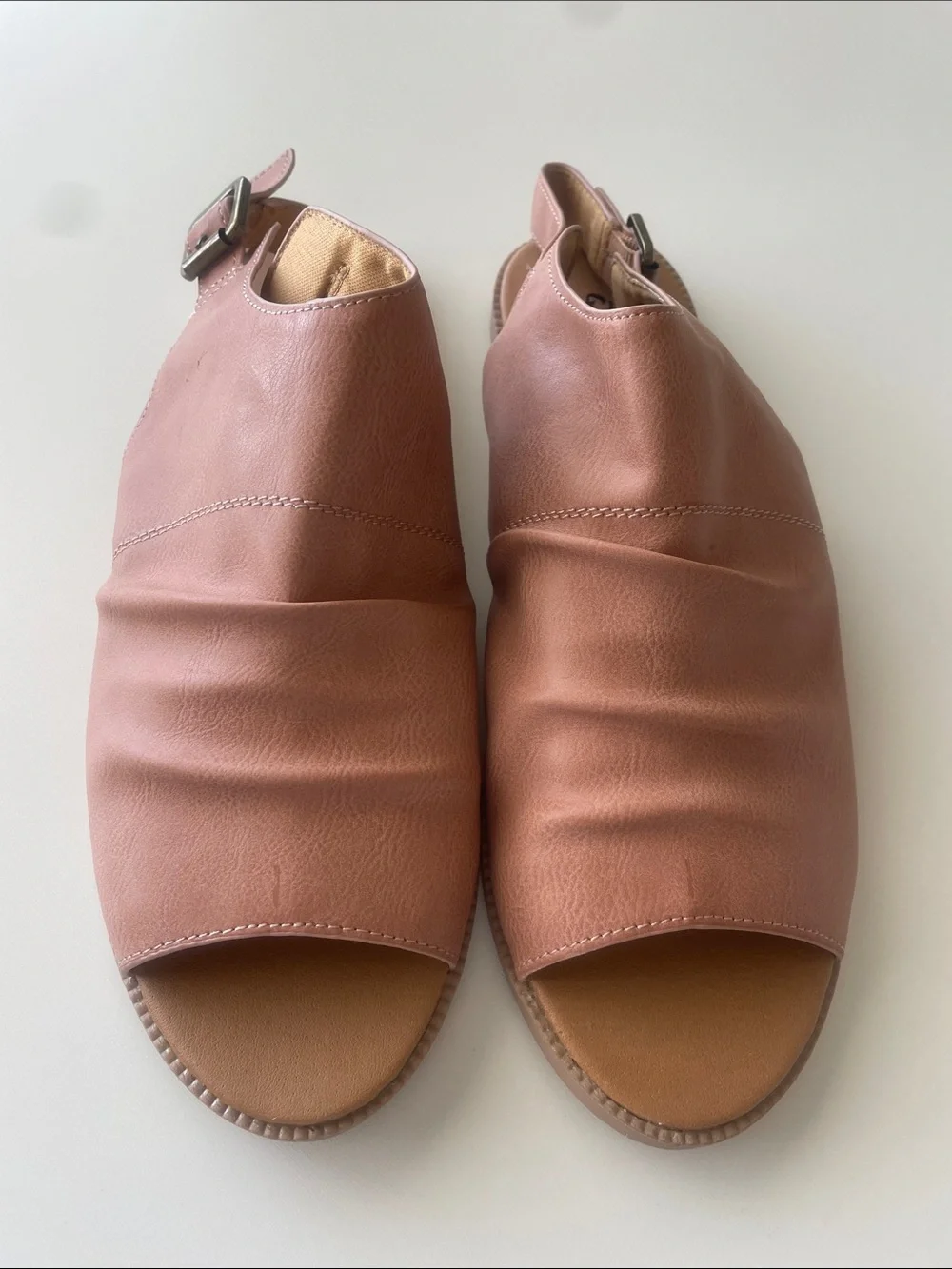 Sandal